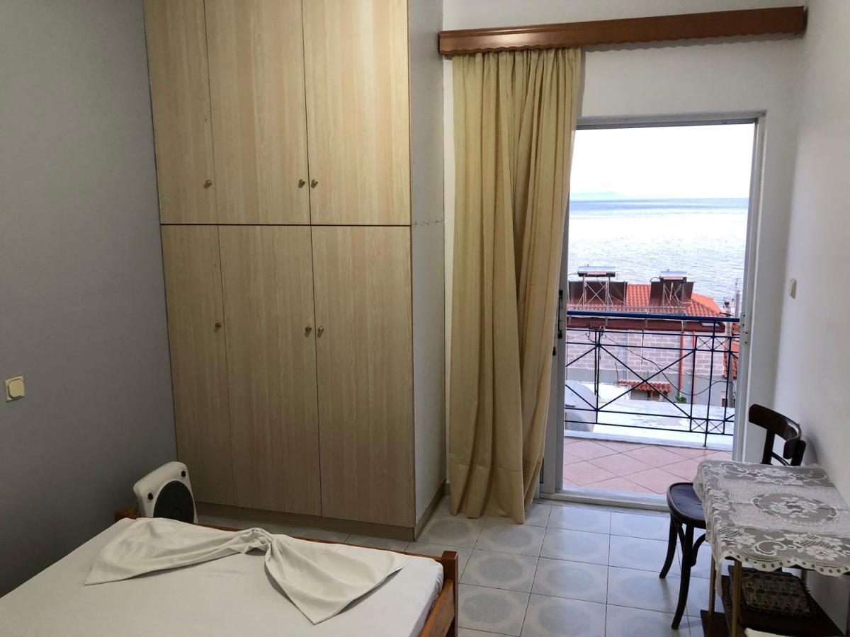 Apartamento Dina House Himarë Exterior foto